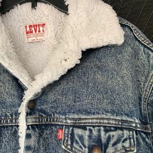 VINTAGE LEVI’S JACKET